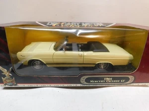 Road Signature 1/18 - 1966 Mercury Cyclone G T -- Convertible - Bild 1 von 1