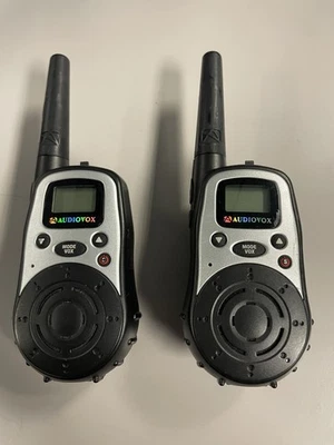 Audiovox 2 路收音机 GMRS1072CH - 二手 - 已测试工作 — 第 1/4 张图片