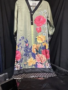 Beautiful Silk suit, very soft fabric, Russian Silk  , M-XL- 2 PC. $32 - Picture 1 of 9