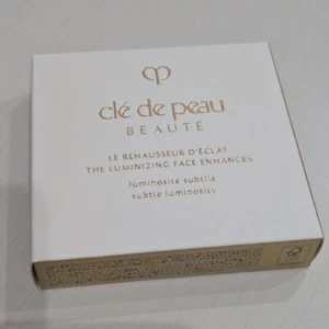 Clé de Peau Beauté LE REHAUSSEUR D’ÉCLAT Face Enhancer 17 Celestial Sparks - Picture 1 of 8