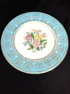 Cosmopolitan 23K Gold Plate - Picture 1 of 9