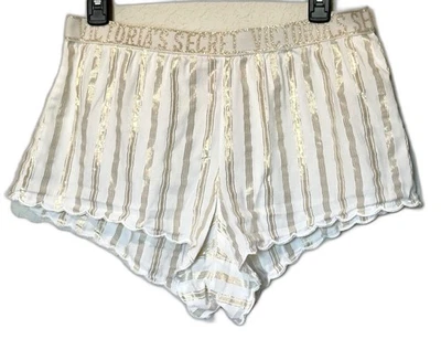 VICTORIA'S SECRET SLEEP SHORT MEDIANO BEIGE NUDE ORO RAYAS Bordado  Foto 1 de 4