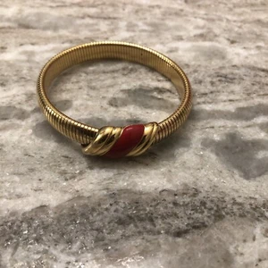 Vintage Signed Monet Red Enamel and Gold Tone Stretch Bracelet - Picture 1 of 10