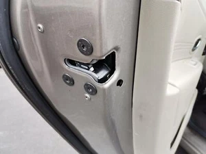 Mecanismo de bloqueo de puerta trasera izquierda Renault Scenic MK3 2009-2016 LH pasajeros Reino Unido - Imagen 1 de 1