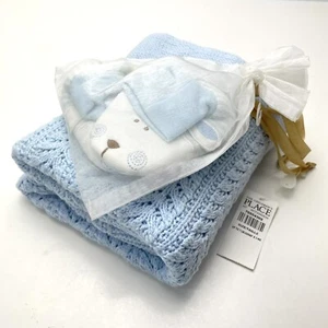 Hand Crafted Crocheted Baby Blanket Blue 25 x 33 inches Plus NWT Booties - Picture 1 of 8