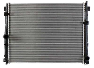 Radiador Direct Fit 2019-2025 BMW 330e, 330e xDrive, 330i, 330i xDrive, Z4 2,0 L Foto 1 de 2