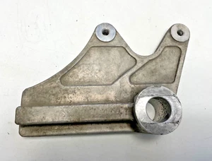 Suzuki RF600R 1993-1996 Bremssattelhalter hinten 6972117E00 - Picture 1 of 2