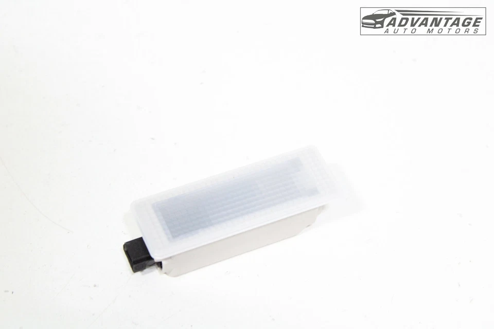 BMW 330I XDRIVE F30 LCI 2017-2019 guantera interior luz cortesía lámpara OEM Foto 1 de 4