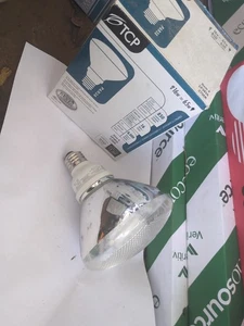 TCP 16 Watt = 65W PAR38 2700K 1P3816 CFL Flood Lamp 850L  - Picture 1 of 5