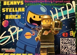 NEW 100% LEGO Classic Chrome Gold Spaceman W/ Custom 🎨 Accessories Mini figure - Picture 1 of 2