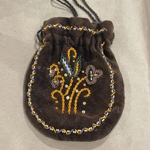 Vintage Hand-beaded Velvet Medicine Bag, Drawstring - Picture 1 of 7