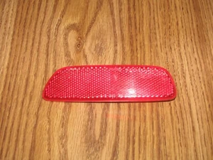 SCION xA REAR SIDE MARKER REFLECTOR RH 2004-2006 OEM PASSENGER - Picture 1 of 2