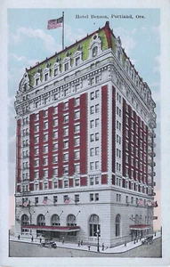 ca. 1920er Portland Oregon OR ~ Hotel Benson UNP Postkarte ~ Autos amerikanische Flagge - Bild 1 von 2