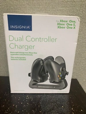 Insignia - Dual Controller Charger for Xbox One - Image 1 of 2