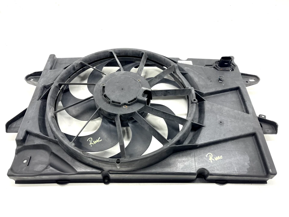 2010–2017 雪佛兰 EQUINOX GMC TERRAIN 2.4L 原始设备制造商发动机冷却风扇 20831428 — 第 1/4 张图片