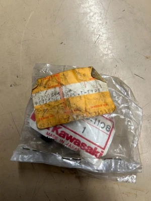 Camiseta de combustible Kawasaki Carburador Carb Ninja Eliminator Concours ZX ZR 92005-1108 Foto 1 de 2