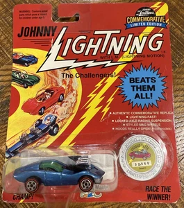 Vicious Vette Johnny Lightning Commemorative Series Red Line Blue #107 w/ Button - Picture 1 of 6