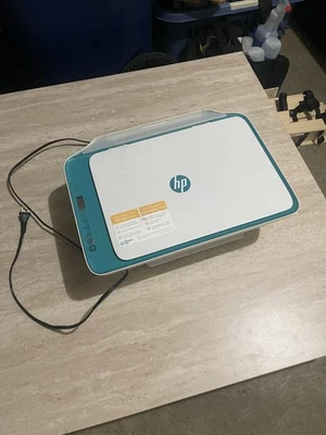 Impresora todo en uno HP DeskJet 2640 Foto 1 de 4