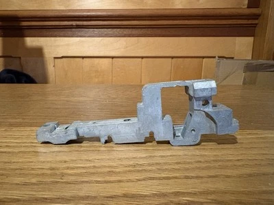 WRENN RAILWAYS WRENN ORIGINAL SPAM CAN BARE LOCOMOTIVE CHASSIS BLOCK EX FACTORY STOCK