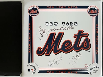 Cojín de asiento con autógrafos de los New York Mets 1986 Foto 1 de 4