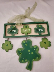 St. Patricks Day Green Irish Shamrock HOME SWEET HOME Hanging Wood Door Sign - Picture 1 of 13