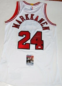 LAURI MARKKANEN signed (CHICAGO BULLS) WHITE AUTHENTIC PRO STYLE jersey JSA - Picture 1 of 4