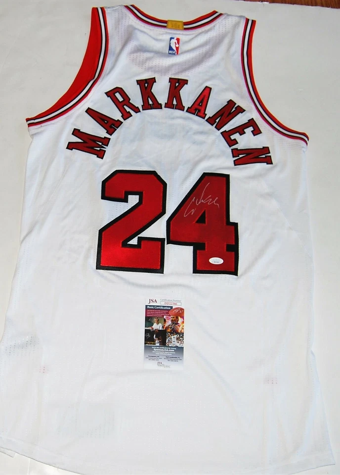 LAURI MARKKANEN signed (CHICAGO BULLS) WHITE AUTHENTIC PRO STYLE jersey JSA - Image 1 of 4