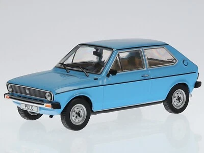VW Polo MK1 1975 chiaroblu modello di auto IXOCLC423N IXO 1:43 - Immagine 1 di 4