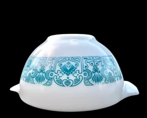 Vintage PYREX Blue Horizon Cinderella Nesting Bowl 441 Turquoise White 1-1/2 PT - Picture 1 of 2