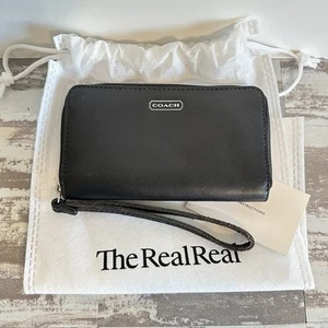 Coach Wallet Wristlet Black Faux Paddle Leather 6” Zip Around - Picture 1 of 12