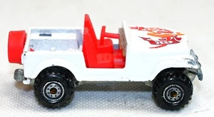 Jeep CJ-7 1981 Hot Wheels - blanco/rojo fundido a presión, Malasia, desgaste menor - Imagen 1 de 6
