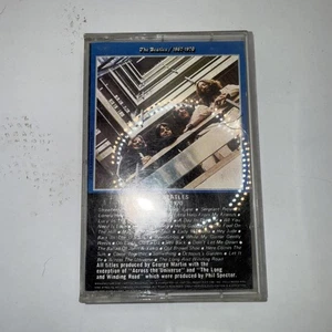 The Beatles - 19671970 (Cassette Tape / Apple Records 4X2K 3404) - Picture 1 of 3