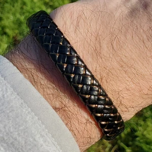 Herren Lederarmband geflochten Surferarmband Edelstahl Magnetverschluss UK - Bild 1 von 13