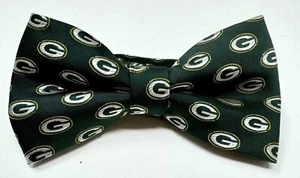 Green Bay Packers Men's Bow Tie NFL Licensed Football Adjustable Bowtie - Picture 1 of 5
