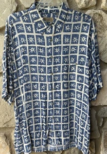 Vintage Lord & Taylor 4th of July Hawaiian Shirt Large Blue Ivory Stars Rayon - Picture 1 of 5