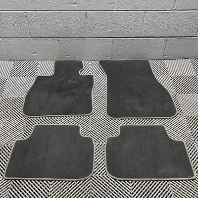 Juego de alfombrillas negras delanteras y traseras negras BMW 228I 2021-2024 7 k millas OEM Foto 1 de 4