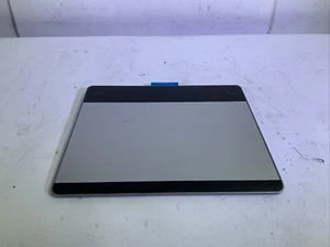 Wacom CTL-480 Intuos Small Creative Pen Tablet - JJ H3B - Picture 1 of 3