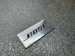 2 x Bose Sticker Alu Logo Embleme Musikbox Audio Aufkleber - Bild 1 von 4