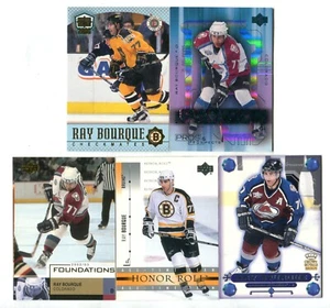 Lote de 5 tarjetas coleccionables de hockey Ray Bourque HOF BRUINS AVS AVALANCHE (LOTE 14) - Imagen 1 de 1