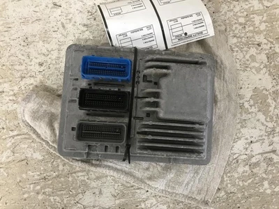 Módulo de control del motor usado (ECM) se adapta a: Chevrolet Colorado Electronic Contro 2018 Foto 1 de 4