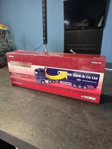 CORGI CC18201 MERCEDES-BENZ ACTROS CURTAINSIDE- CHARLES GEE & CO - LTD EDITION - Picture 1 of 6