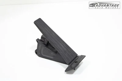 13-18 BMW 320I XDRIVE F30 GAS PEDAL PAD THROTTLE ACCELERATOR CONTROL MODULE OEM - Image 1 of 4