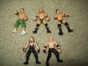 5 Figurine WWF/WWE MICRO AGGRESSION Pro Wrestling UNDERTAKER Batista DX AEW WcW - Foto 1 di 1