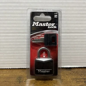 Candado Master Lock con 2 llaves aluminio negro 1-3/16" ancho 131D - Imagen 1 de 3