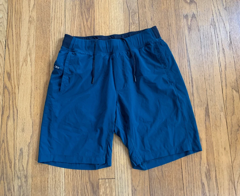 Pantalones Cortos Lululemon Para Hombres Pace Breaker Forrados Talla Pequeña Usados en Excelente Condición Verde azulado Foto 1 de 4