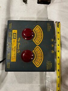 The Santa Fe KF Industries industries Transformer Blue/yellow w red knobs