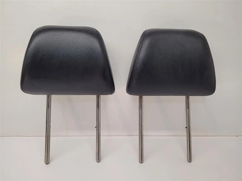 REPOSACABEZAS DELANTERO DERECHO IZQUIERDO VOLKSWAGEN CC 2009-2012 CUERO NEGRO 3C8881903E Foto 1 de 4