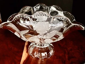 Schöne Vintage Glasschale klar gewellt floral - Bild 1 von 8