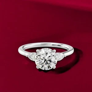 Anillo de boda de diamantes creado en laboratorio de corte redondo de 1,90 quilates IGI de oro blanco de 14 k 5 6 7 - Imagen 1 de 17