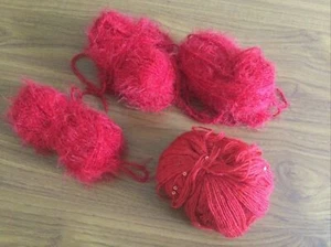 Red Knitting Wool Yarn Glitter Sparkle Sequins Soft Mohair - Picture 1 of 3